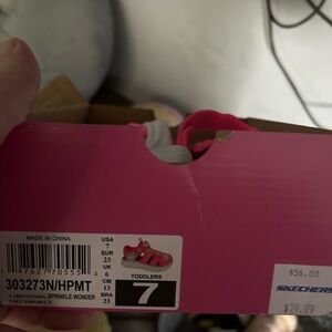 Toddler girl size 7 sandals